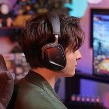 Actual product image Corsair VOID MAX WIRELESS v2, Carbon – WW (Wireless)