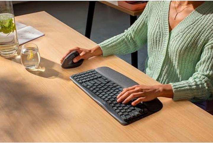 Actual product image Logitech Wave Keys for Business (DE, Wireless)