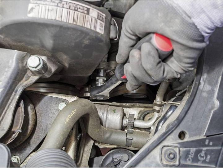 Produktbild Vigor 360° Drehgriff-Umschaltknarre ∙ V5437 ∙ Vierkant 12,5 mm (1/2 Zoll) ∙ 288 mm (1/2")