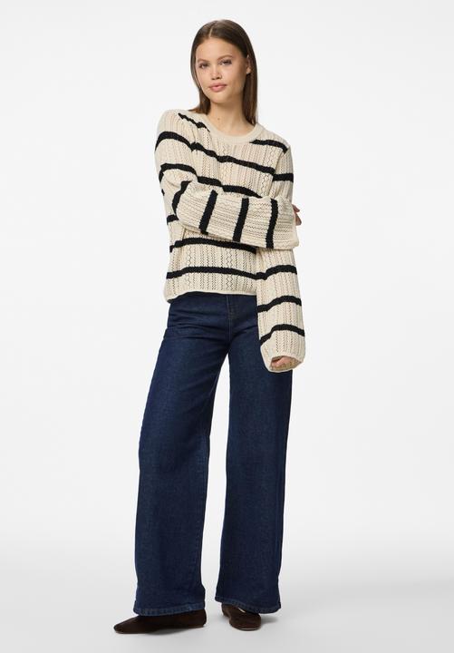 Actual product image Pieces Pcnuka Ls O-Neck Knit Noos Bc (L)