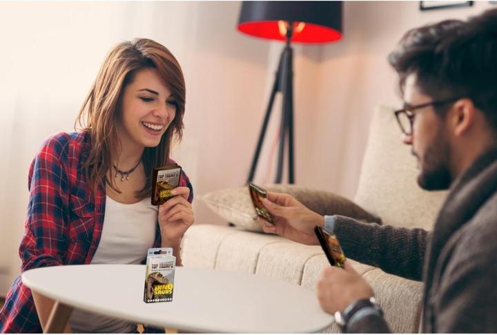 Produktbild Winning Moves Top Trumps Dinosaurs-Spiel
