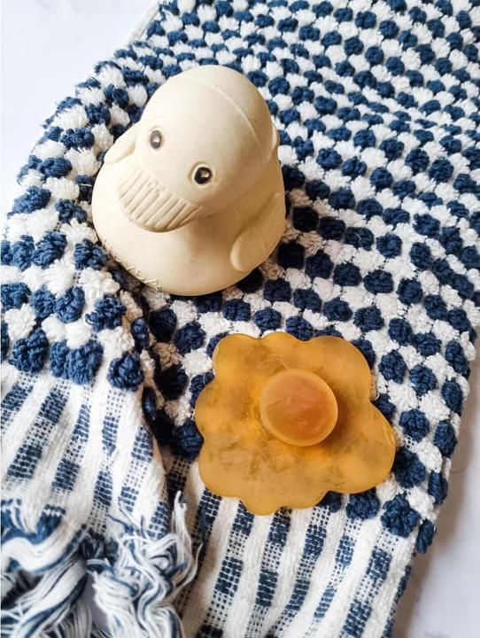 Actual product image Hevea Bath toy duck, sand