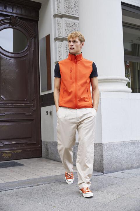 Actual product image Clique Classic Softshell Vest (M)