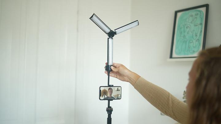 Actual product image Velbon Portable multi-function LED Light