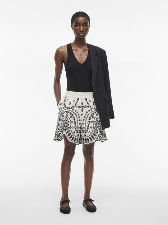 Image du produit Rouge Edit Stickerei Shorts (40)