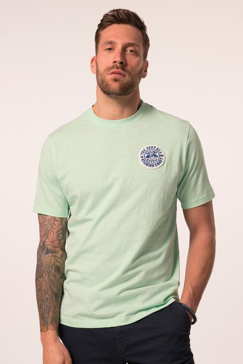 Immagine prodotto JP1880 T-shirt con applicazione sul petto e mezze maniche, fino alla tg. 8XL (XXL)