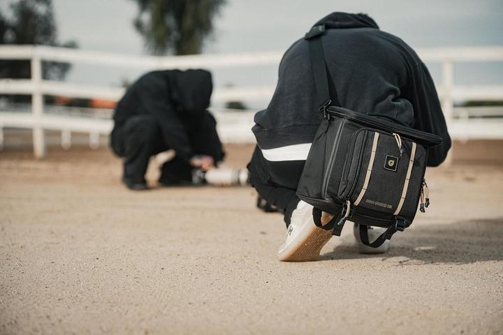 Actual product image PolarPro Kamera-Tasche RoadRunner 12 l Schwarz (Camera shoulder bag, 12 l)