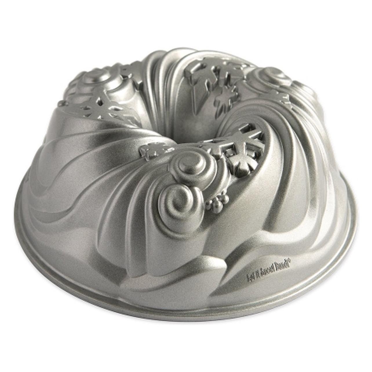 Nordic Ware Laat Het Sneeuwen Bundt, Bakblik, Zilver