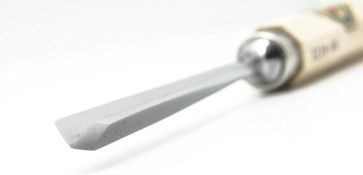 Immagine prodotto Kirschen Scalpello da intaglio dentellato, a manovella, con bordo a V largo 8 mm (8 mm)