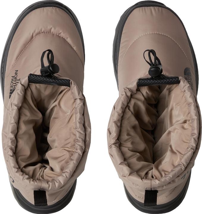 Actual product image North Face Nuptse Traction (39)