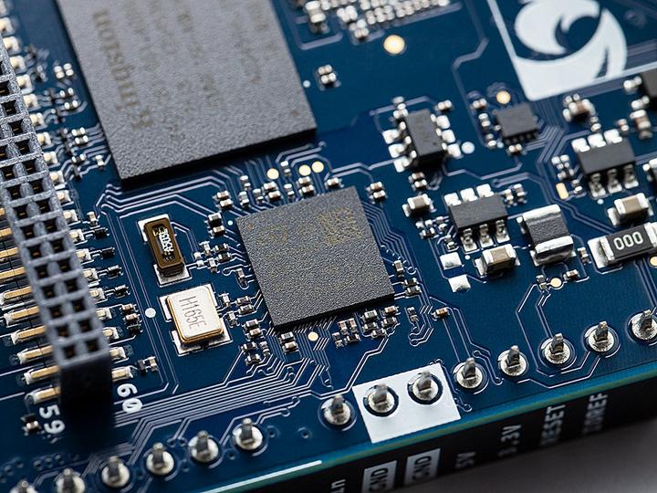 Produktbild Arduino Uno Q 2GB