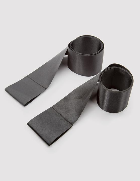 Actual product image Lovehoney Oh! silky cuffs (black)