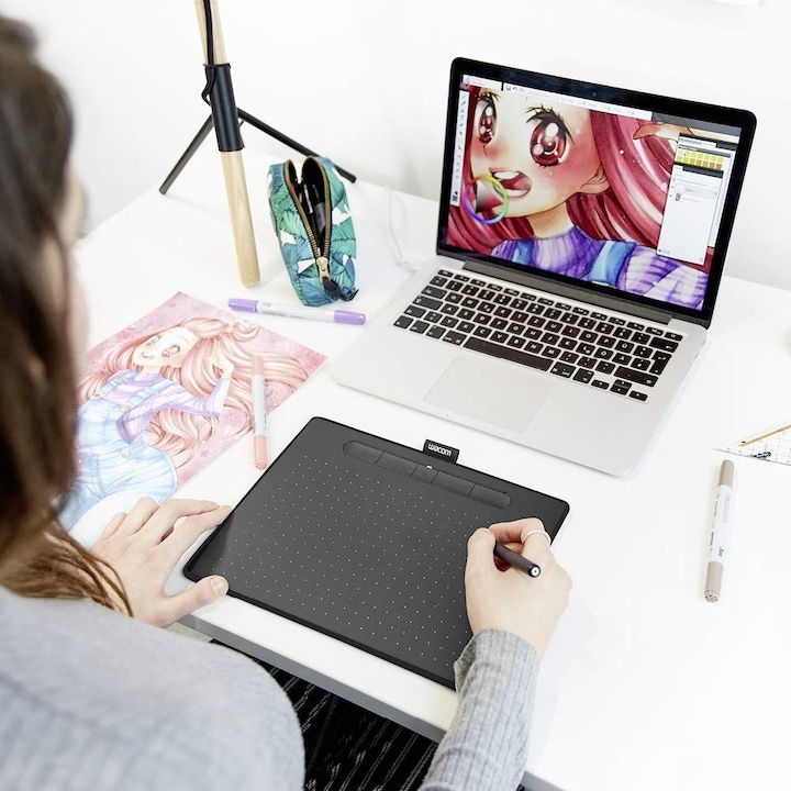 Actual product image Wacom Intuos M BT (10", 2540 lpi)
