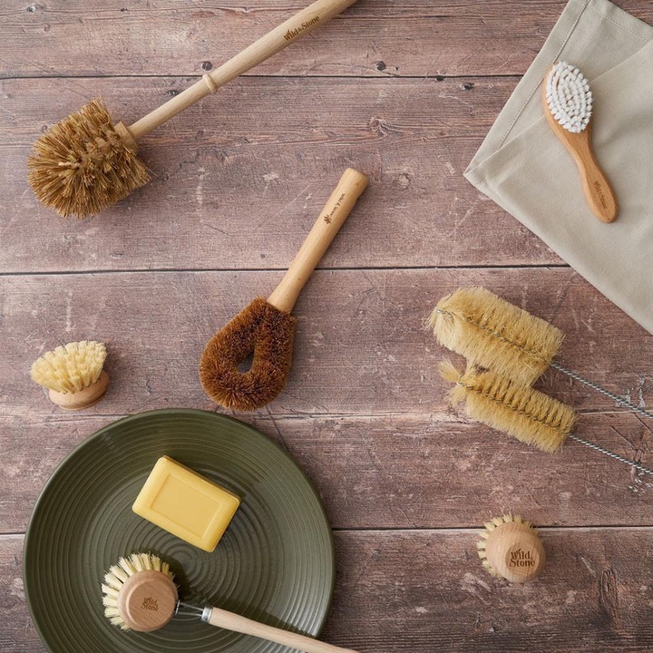 Actual product image Wild & Stone Tampico ecological beech wood dish brush with interchangeable head (1 pcs.)