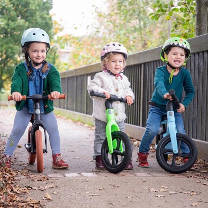 Produktbild TickiT WHIZZ - Leichtes Kinder-Laufrad - Leicht, Robust & höhenverstellbar (Schwarz)