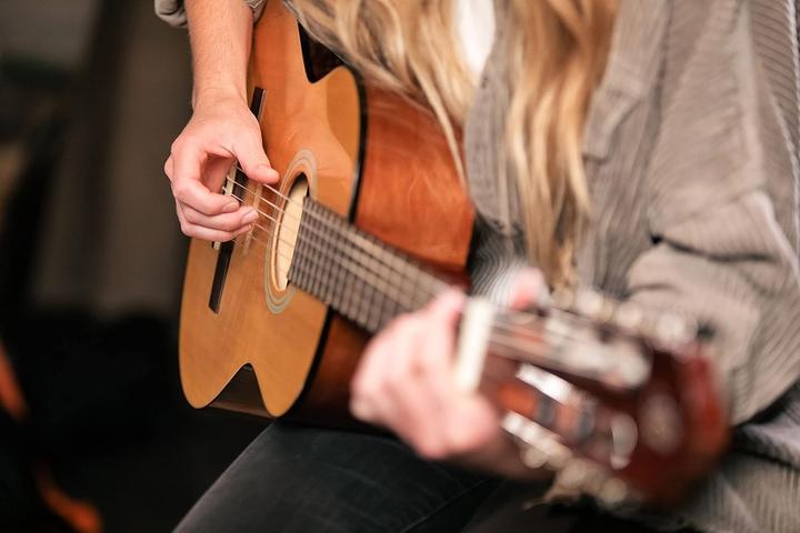 Actual product image Ortega Classical Guitar Student Series 3/4 (Acoustic guitar, Mahogany, Spruce, Walnut)