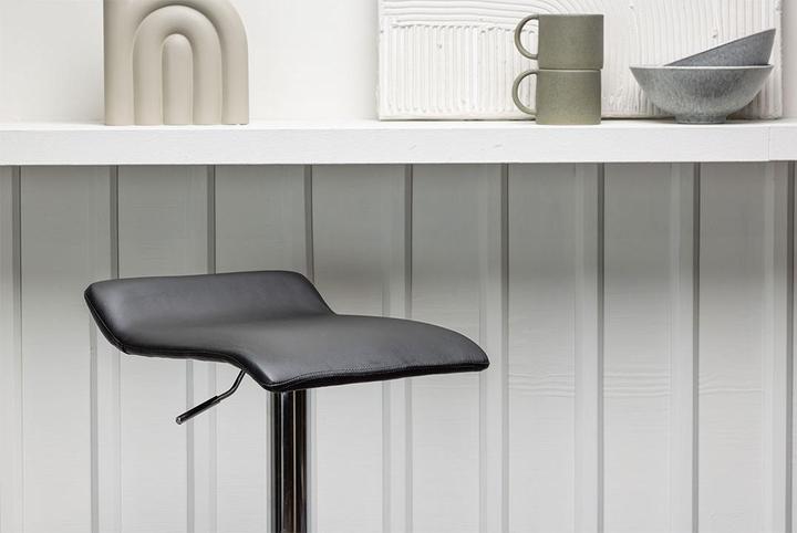 Actual product image Venture Home Jonna