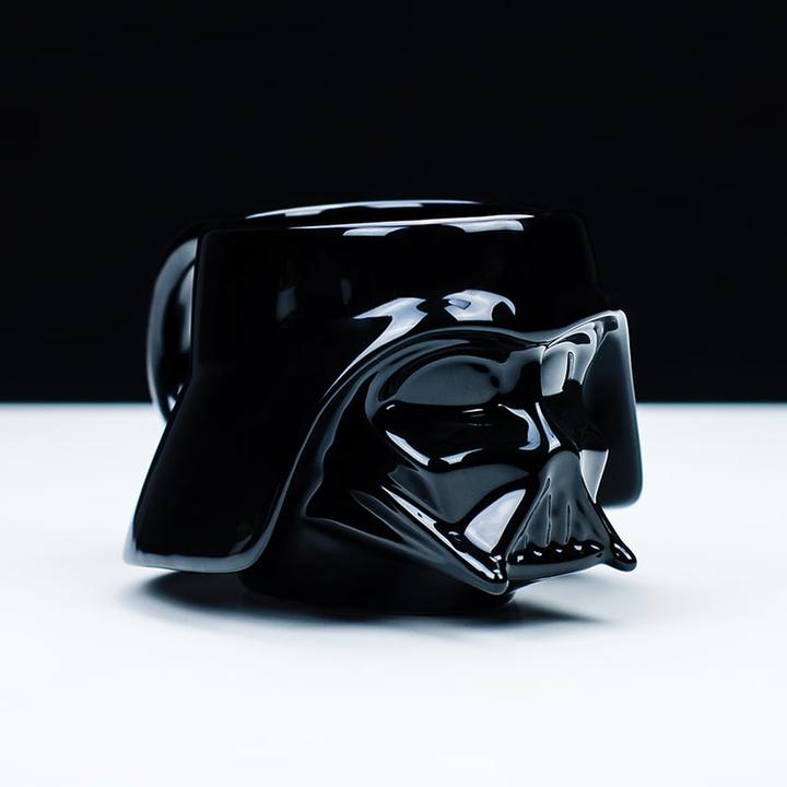 Actual product image Paladone Products Darth Vader Shaped Mug (PP3713SW) (385 ml, 1 x)