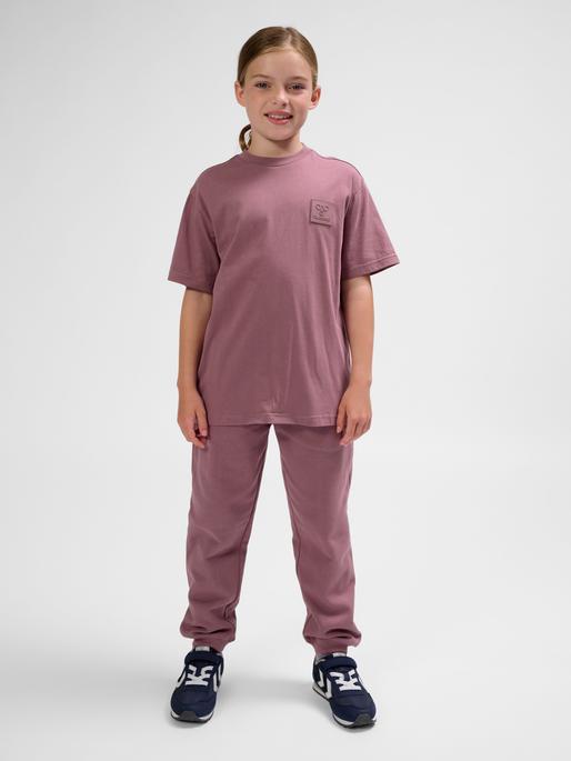 Actual product image hummel hmlCLEAN T-SHIRT S/S (146)