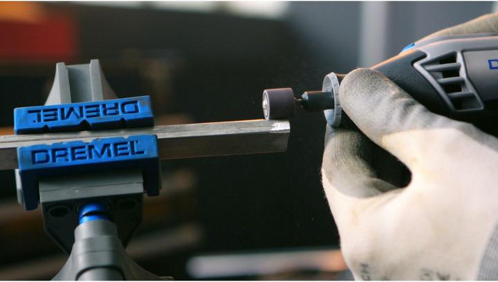 Actual product image Dremel 770B-02 Schleifband-Set, Ø 6,4mm (120, 240, 60)