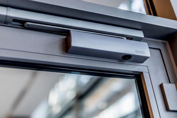 Actual product image Geze TS 5000 (Entrance door, Room door, Indoor)