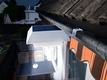 Produktbild Lunartec Solar-LED-Dachrinnenleuchte mit Licht-Sensor (20 lm, IP44)