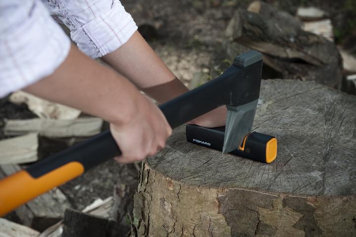 Produktbild Fiskars Axt- und Messerschärfer