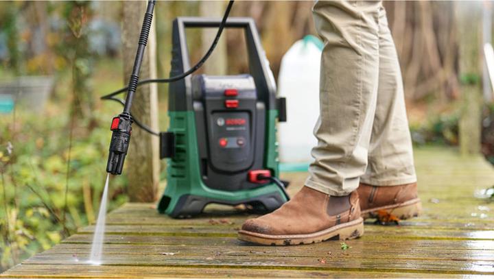 Actual product image Bosch Home & Garden UniversalAquatak 36V-100 cordless high-pressure cleaner + accessories (Rechargeable battery operated)