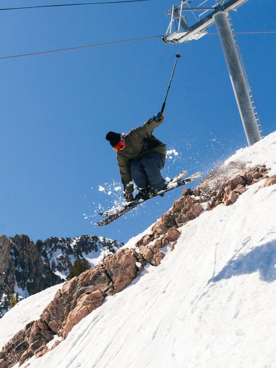 Actual product image Armada Strive 16 Mn 2025