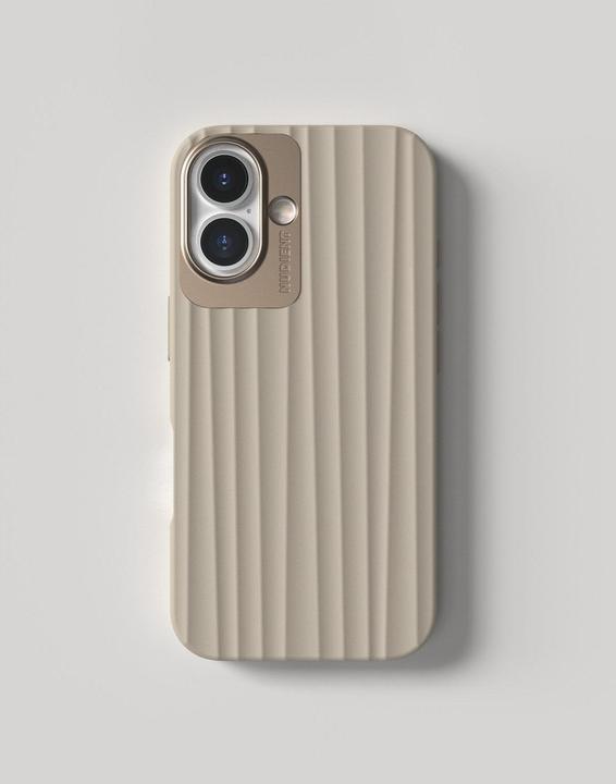 Produktbild Nudient Back Cover Bold MagSafe iPhone 16 Linen Beige (Apple iPhone 16)