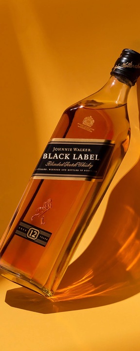 Actual product image Johnnie Walker Black label (Blended Whisky, 1 x 10 l)