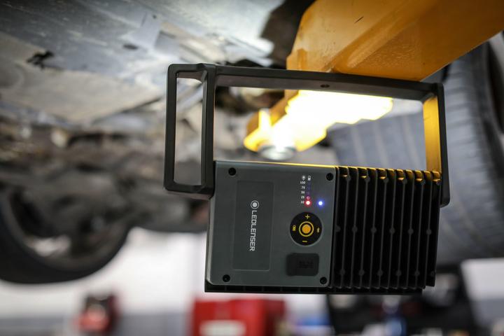 Produktbild Ledlenser IF8R Arbeitsleuchte (4500 lm)