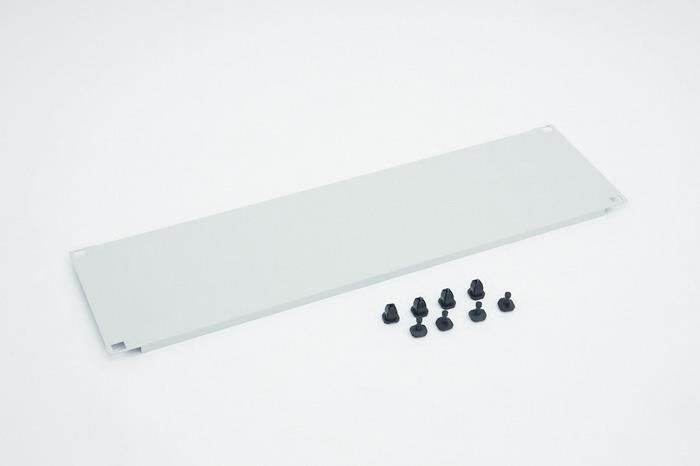 Produktbild Triton RAC-ZP-X33-A1 - 19-Zoll-Blindplatte mit Kunststoffclips, 3 HE
