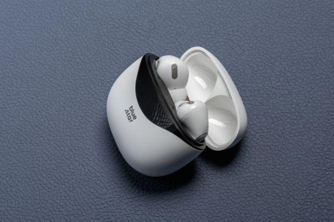 Actual product image Wired headphones Blue Star BLUE STAR wireless earphones bluetooth TWS T60 white (4.50 h, Wireless)