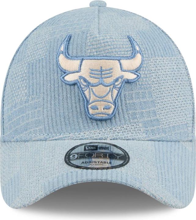 Actual product image New Era A-Frame Trucker Cap PATCHWORK Chicago Bulls sky (One size)