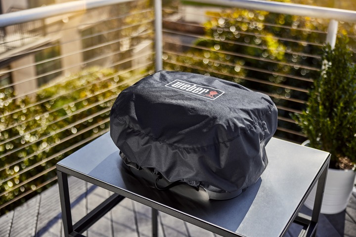Actual product image Weber Lumin Compact with Stand (2.20 kW)