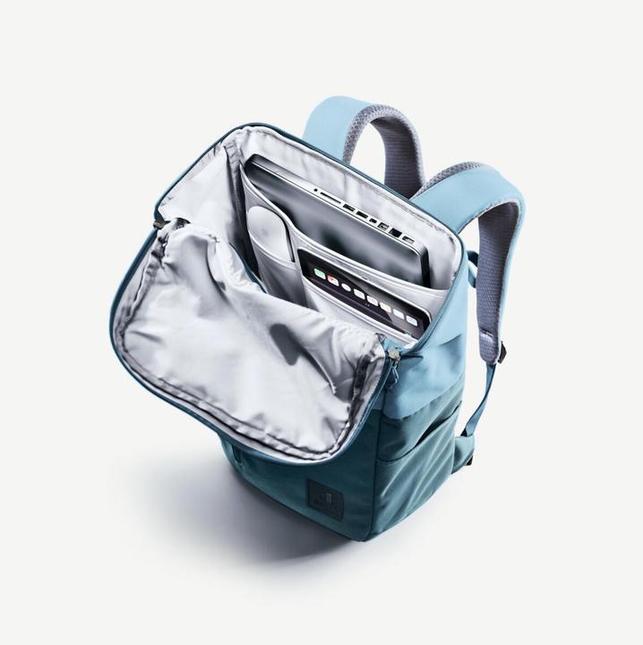 Actual product image Deuter UP Stockholm (22 l)