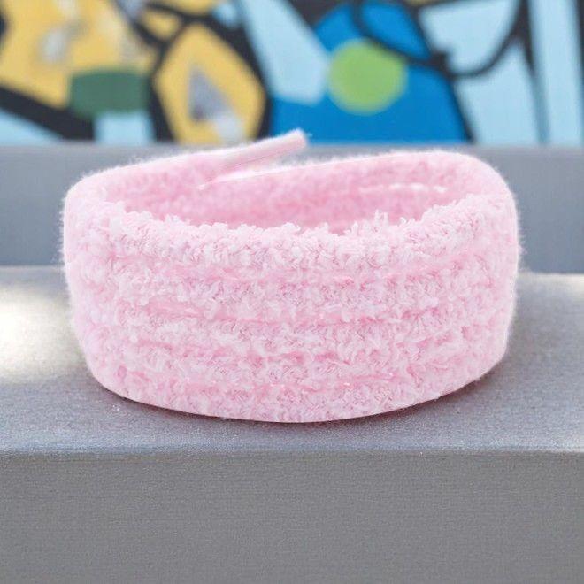 Actual product image LaceGodZ Teddy Touch Collection Plüsch Schnürsenkel (120 cm)