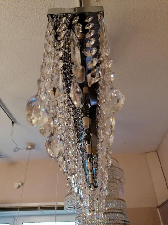 Produktbild TL Pendellampe 117cm gefertigt mit SPECTRA® Crystal von SWAROVSKI (G9)