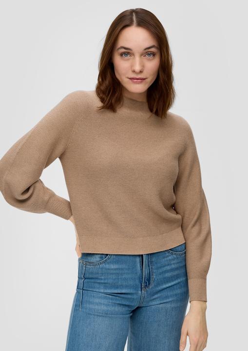 83W0 beige