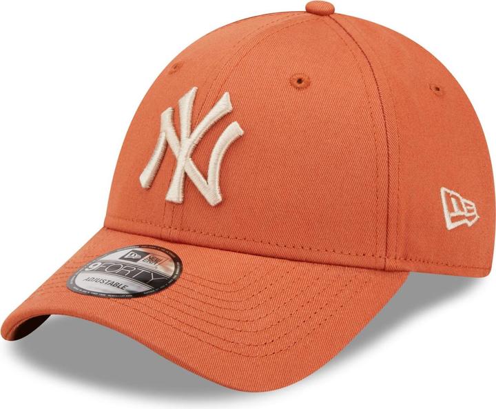 Actual product image New Era 9Forty Strapback Cap - New York Yankees Rust Orange