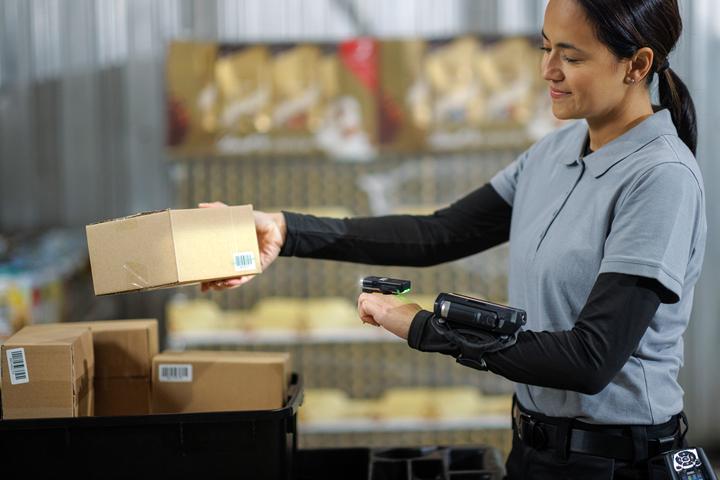 Produktbild Zebra RS6100 Wearable Scanner (2D-Barcodes)