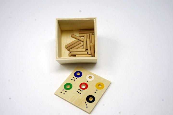 Produktbild Activity Board Spass für die ganze Familie zum Lernen von Zahlen und Farben | Würfelspiel | Reisespiele für