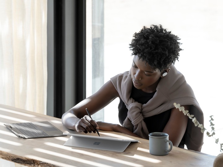 Image du produit Microsoft Surface Pro 8 (13", Noyau i7-1185G7, 16 Go, 512 Go, Sans disposition de clavier)