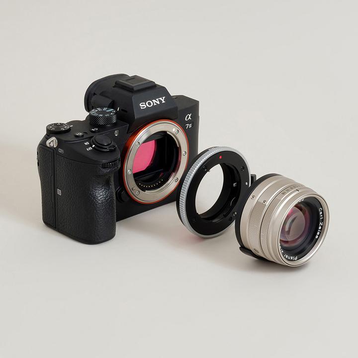 Actual product image Urth Lens Mount Adapter: Compatible with Contax G Lens to Sony E Camera Body