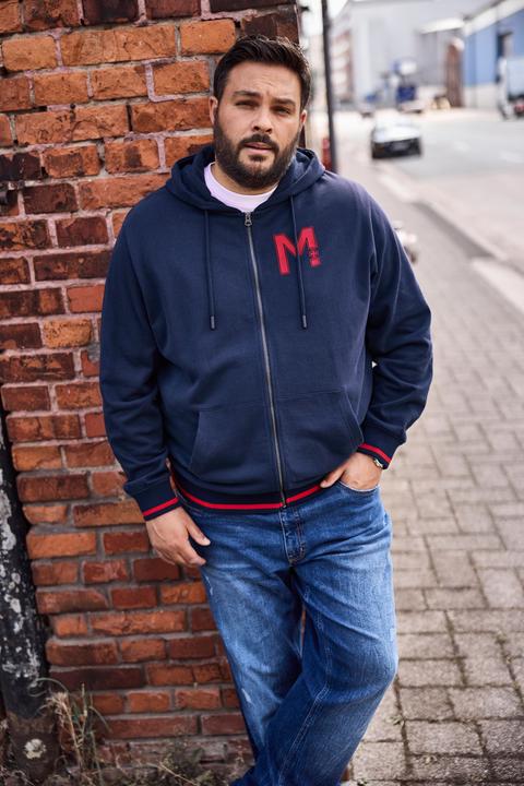 Produktbild Men+ Sweatjacke, Kapuze, Brustprint (L)
