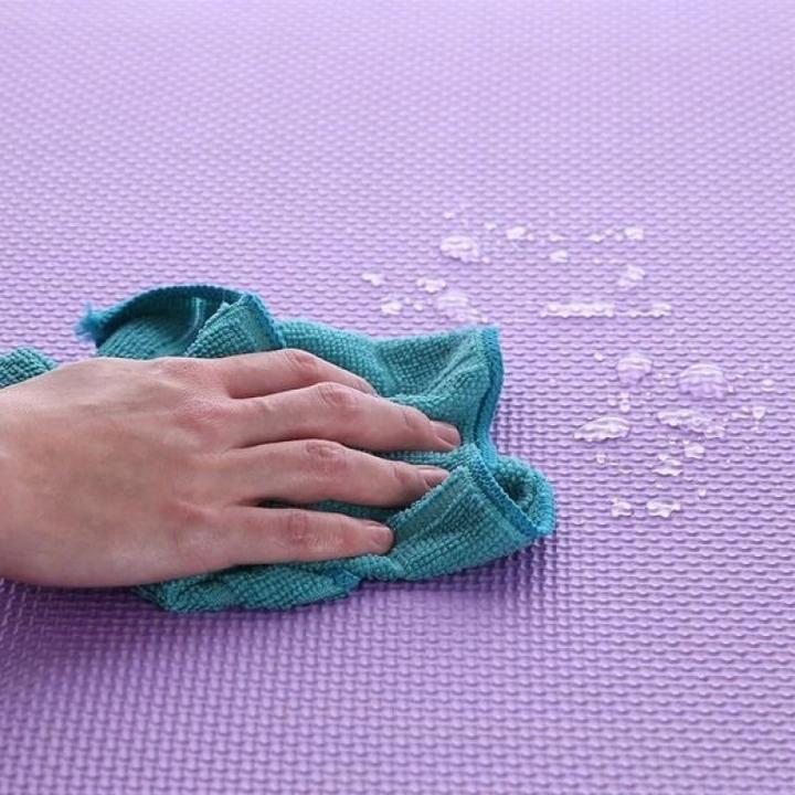 Actual product image One Fitness Mata ochronna MP10 180 cm x 180 cm x 1 cm wielokolorowa (10 mm)