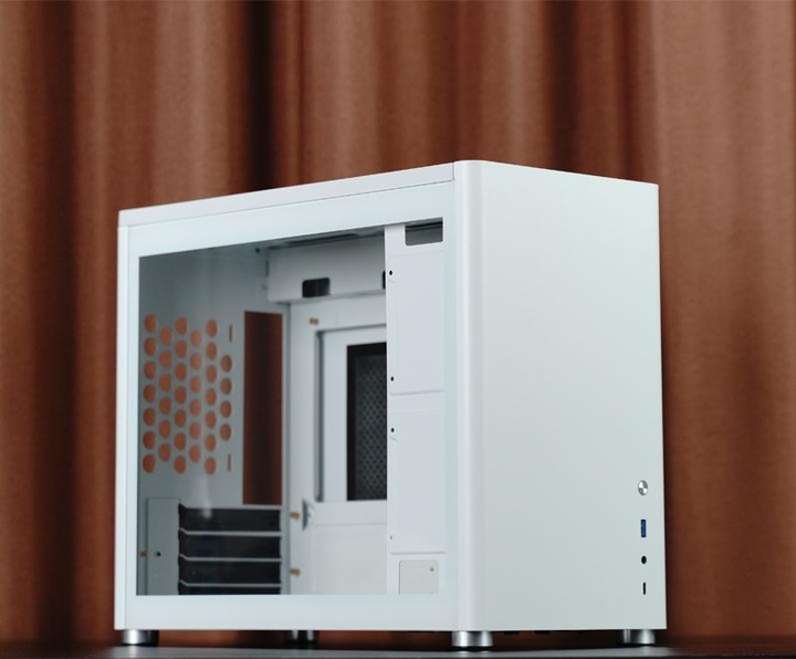 Actual product image Jonsbo D30 (mATX)