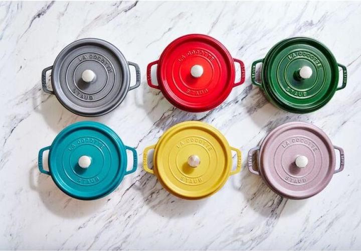 Actual product image Staub Cocotte (Casserole + stew pot, Cast iron, 24 x 10.50 cm)