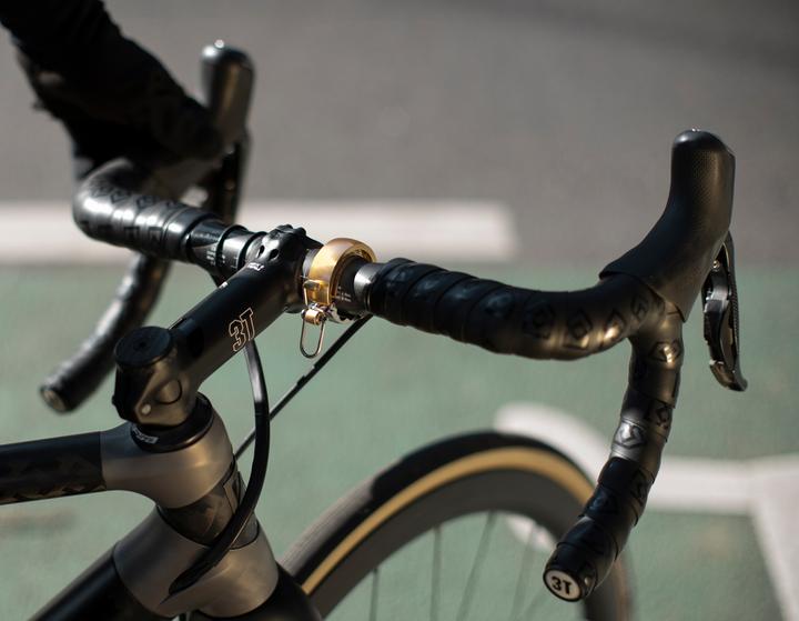Actual product image knog. Oi Luxe